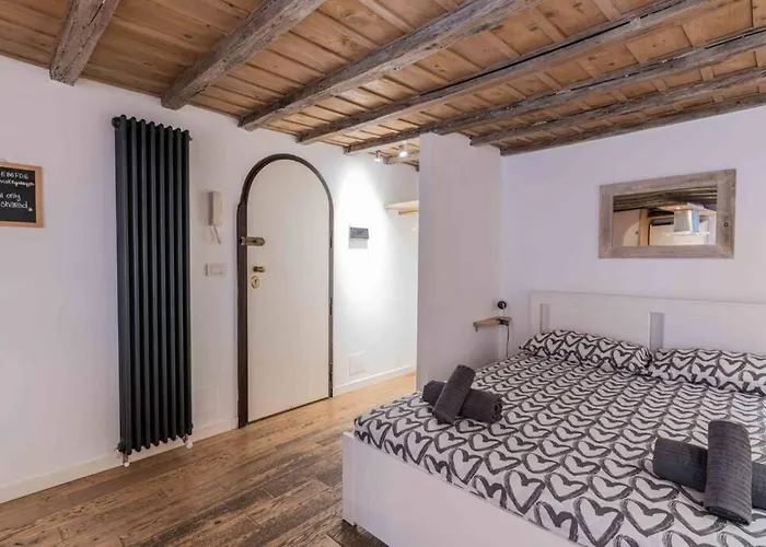 Biscione Loft Apartment Rome
